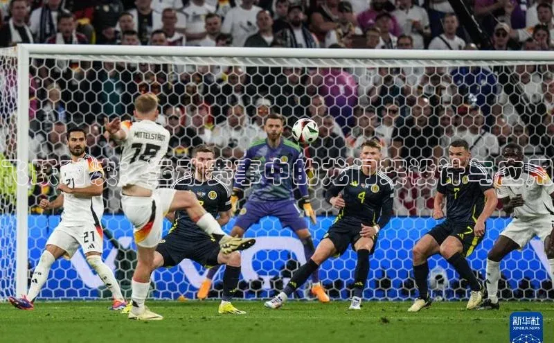 龙8官网 long8 bet元隆雅图飞跃对决：运动赛事中的龙门架设计与应用